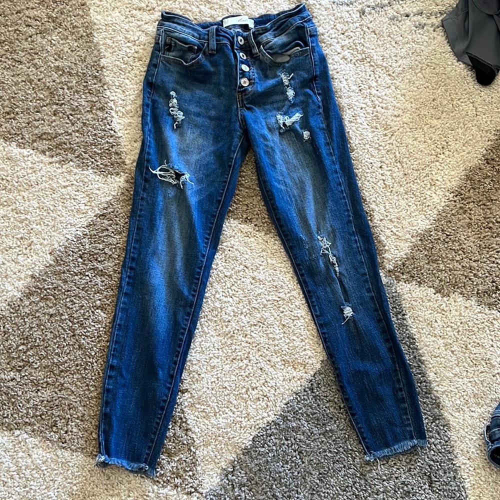 worn less than 5 times